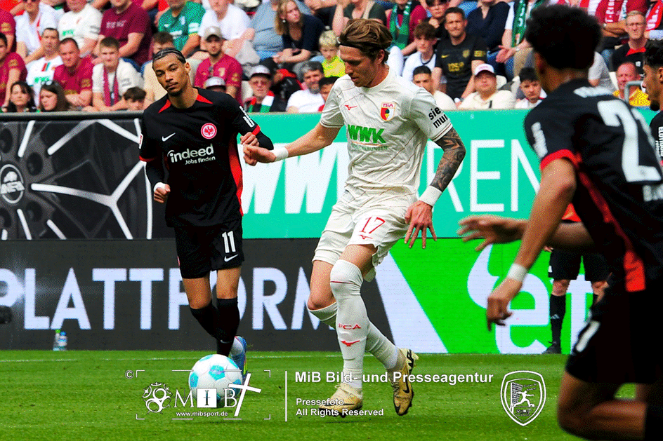 FC Augsburg vs Eintracht Frankfurt (1877)