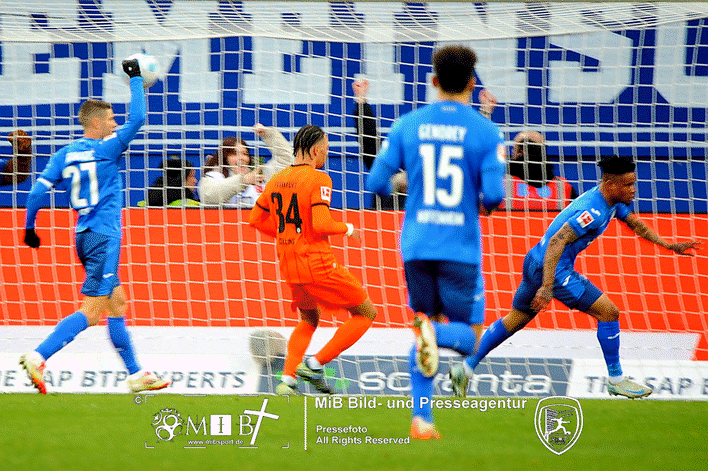 TSG 1899 Hoffenheim vs Eintracht Frankfurt (2368)