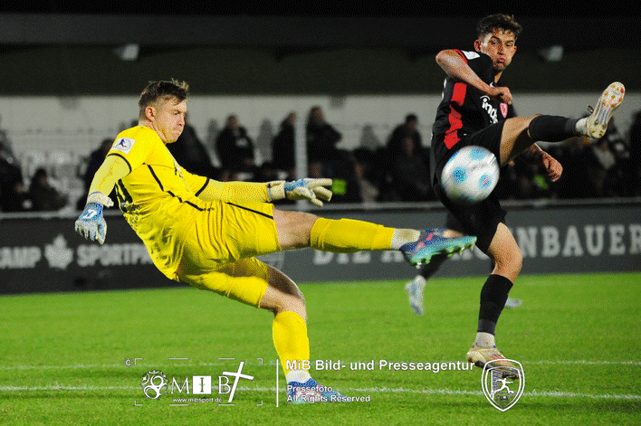 EIntracht Frankfurt II vs Bahlinger SC (1548)