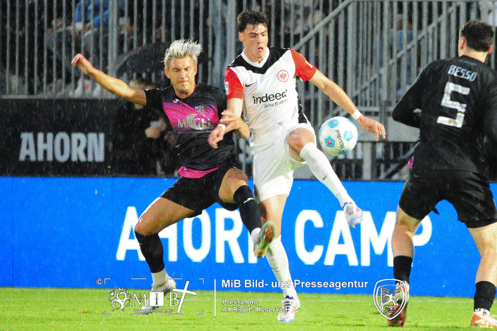 EIntracht Frankfurt II vs FC Giessen (1285)