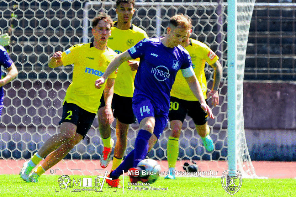 TSV Schwaben Augsburg vs SpVgg Bayreuth (1254)
