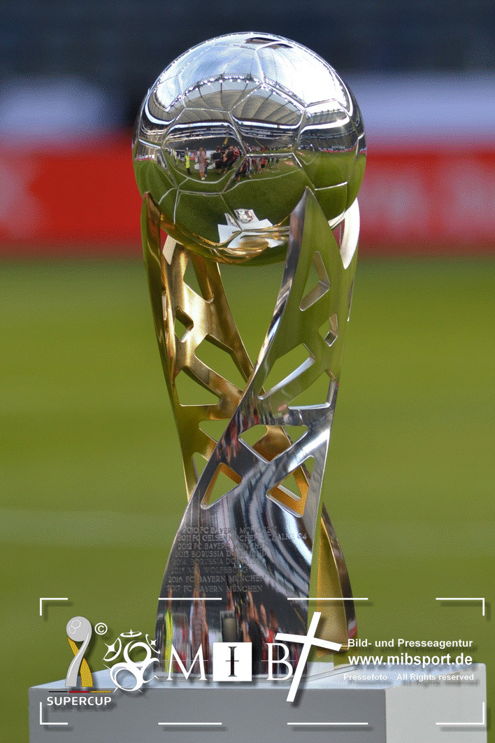 Etr Frankfurt vs Bayern M&uuml;nchen Supercup (30)